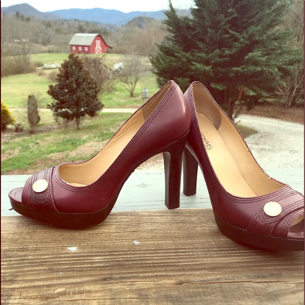 Michael Kors pumps
